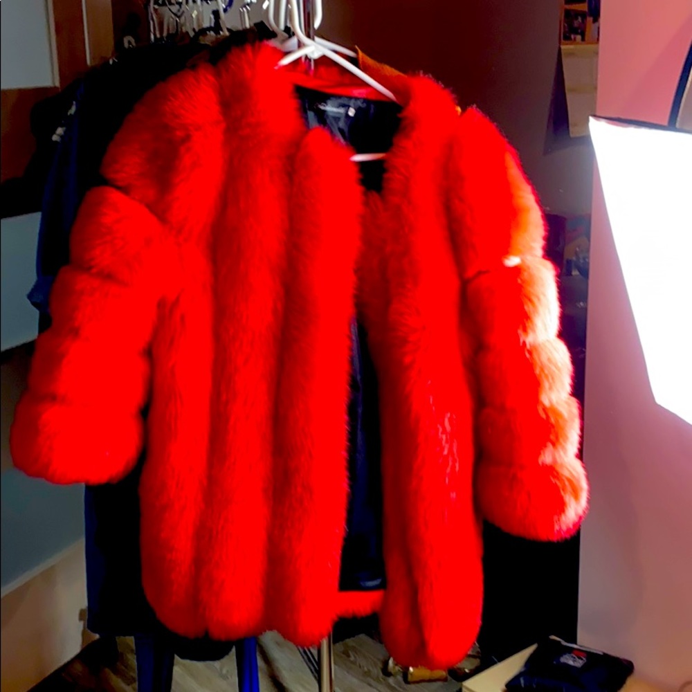 COPY - Faux fur red coat